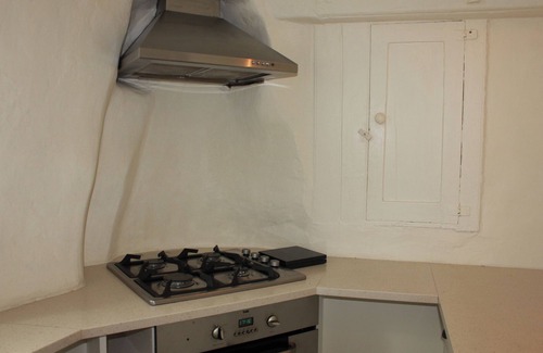 Shaldon Cottage | Seaside Cottage sleeping 6 people, Pet friendly, just 50 mtrs from waters edge