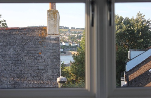 Shaldon Cottage | Seaside Cottage sleeping 6 people, Pet friendly, just 50 mtrs from waters edge