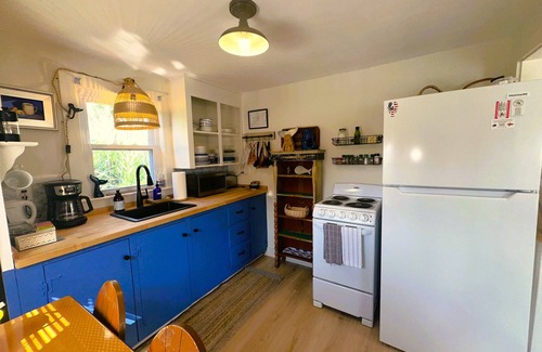 East Orleans Cottage | Seaside Escape-Art-filled 2 Bd on Cove w/Dock Access