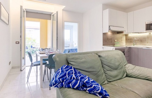 Calambrone Apartment | Seaside Flat with Swimming Pool and Private Parking