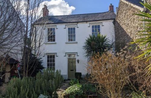 Combe Martin House | Seaside Georgian gem