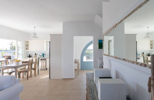 Plaka Villa | Seaside Naxos Villa Ariadne 4 BDR 3 BATH with Private Pool @ Plaka ⛱️