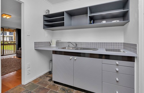 Cable Bay House | Seaside on Stratford - Cable Bay Holiday Home