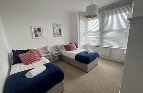 Southwick Apartment | Seaside Retreat in Shoreham with sauna & spa hire