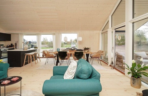 Follenslev House | Seaside Retreat with Sauna - By Traum Ferienwohnungen