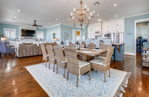 Miramar House | Seaside Sanctuary | Pet Friendly, Beach Front!