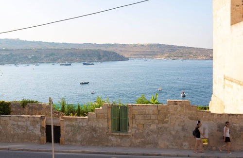 St. Paul's Bay Villa | Seaside Serenity – St. Paul’s Bay Villa with Pool
