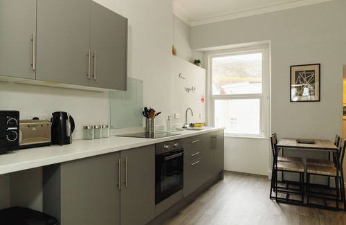 Llandudno House | Seaside Solace: 2BR with Scenic Coastline Views