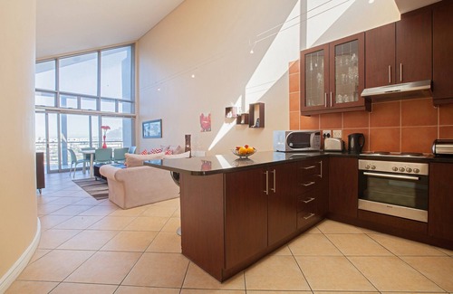 Bloubergstrand Apartment | Seaside Village B24 by CTHA