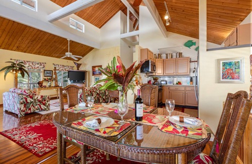 Kona Paradise House | SEASON DISCOUNT! STUNNING Ocean Views Great RATES!