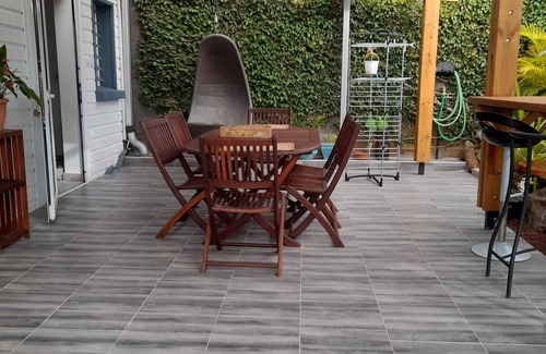 Saint-Pierre De La Reunion Apartment | Seasonal rental - T1 + St Pierre "Holy Land"