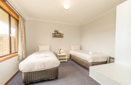 Ulverstone Hotel | Seasonal South Motel & Function Centre