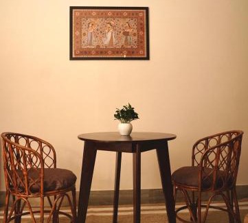 Pink City Apartment | Seasoned Jaipur-Live in a 100-year-old apartment