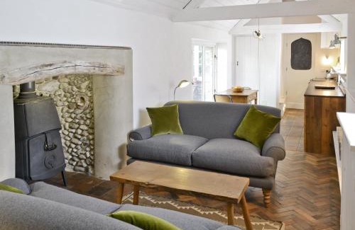 Salthouse House | Seasong