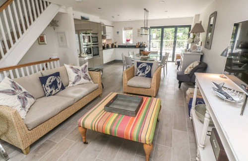 Constantine Bay House | SEASPELL BEACH HOUSE, family friendly in Constantine Bay