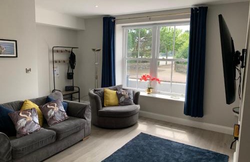 Warrenpoint Apartment | Seaview Aurora House - Central Luxury Apartment