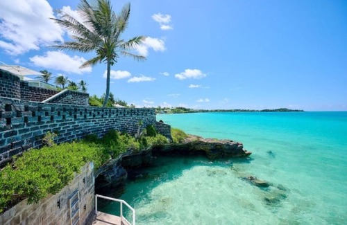 Sandys House | SeaView Bermuda