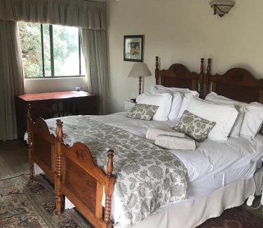 Beacon Bay Bed & Breakfast | Seaview Place Bed and Breakfast