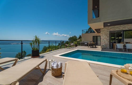 Lokva Rogoznica Villa | Seaview Villa Matea with 4 Bedrooms, Whirlpool, Sauna, Private pool