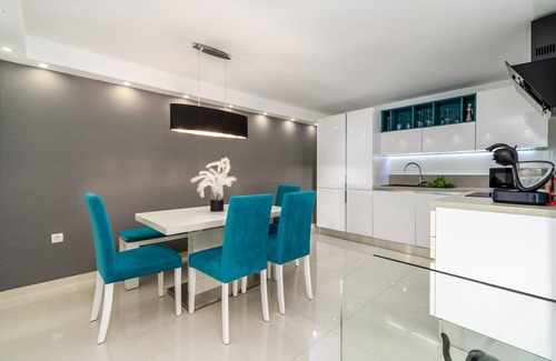 Makarska Villa | Seaview villa Lea 5-bedroom villa with heated pool and amazing views of the city and sea