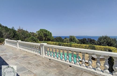 Tomino Hotel | Seaview villa Marlau
