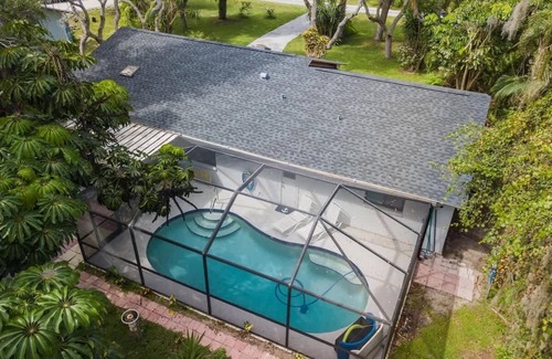 Osprey House | Secluded 3R Pool Home Retreat Near Sarasota