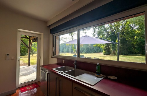 Vicq-sur-Nahon Cottage | Secluded Architect's House Near Zoo de Beauval with Private Lake and Park