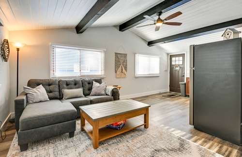 Friendship Cabin | Secluded Cabin ~ 15 Mi to Castle Rock Lake!