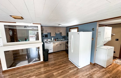 West Branch Cabin | Secluded cabin with fast WiFi on orv trail system.