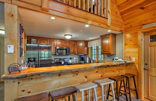 Conway House | Secluded Conway Home w/Theater Room & Hot Tub!