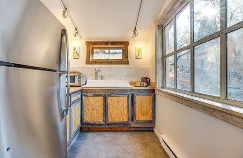 Lazear Cabin | Secluded Couple's Retreat on Farm in Paonia!