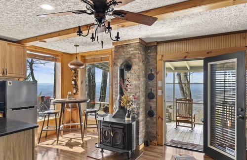 Morganton Cabin | Secluded Cozy Cabin with Hot Tub