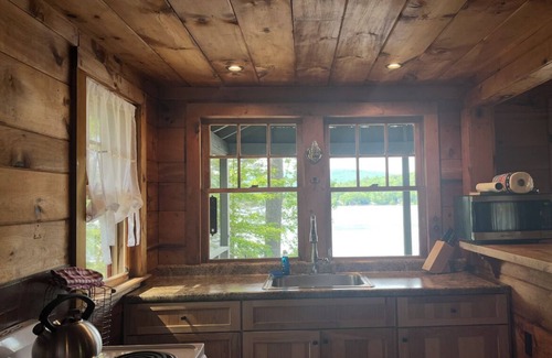Alton Bay Cottage | Secluded cozy cottage - NH Lakes Region