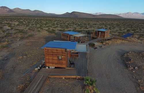 Ridgecrest Cabin | Secluded Desert House-Gateway to Death Valley