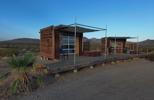 Ridgecrest Cabin | Secluded Desert House-Gateway to Death Valley