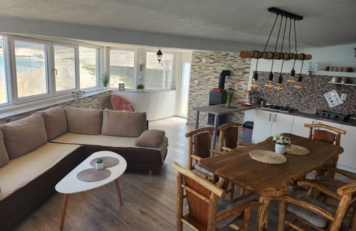 Zrce House | Secluded fisherman's cottage Cove Prnjica, Pag (K-12620)