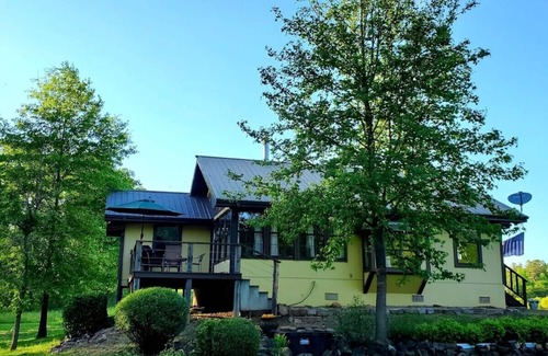 Smithville House | Secluded Getaway ! ! - Eagle Creek Cottage - Pet friendly!