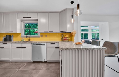 Cresco House | Secluded House by the Creek in charming Cresco