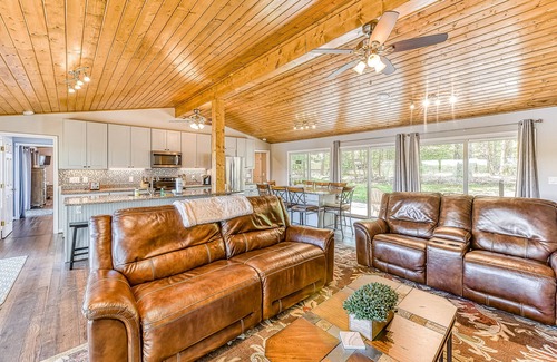 Mineral House | Secluded Lakefront Gem W/Free WiFi, Two-Level Deck, Private Dock & Great Views