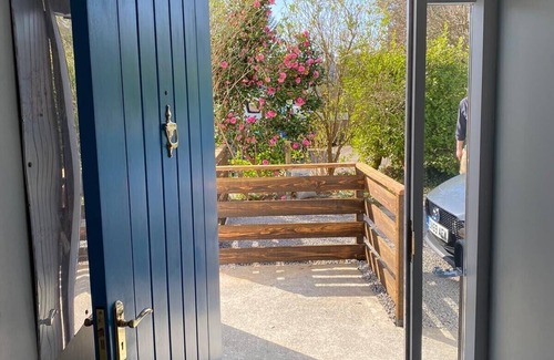 Haverfordwest House | Secluded large modern house with self contained private garden and own lane