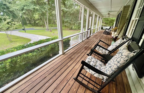 Melrose on the Beach House | Secluded Melrose Getaway No Fees Sleeps 12!nn