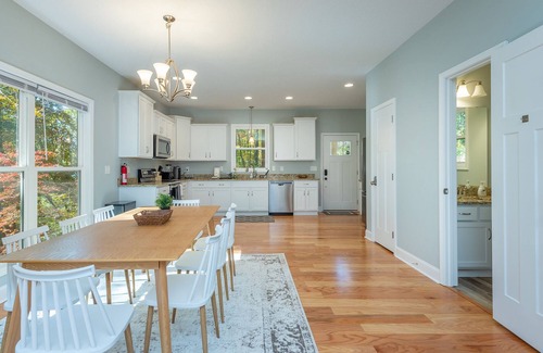 Fletcher Cottage | Secluded Mountain Cottage w HOT TUB near Asheville
