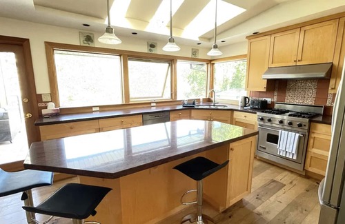 Surrey House | Secluded Oasis w/Private Pool. Amazing Getaway for a Large Group!