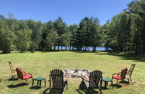 Burnham Cabin | Secluded/Private Maine Lake Retreat,nWIR SPRECHEN DEUTSCH ,