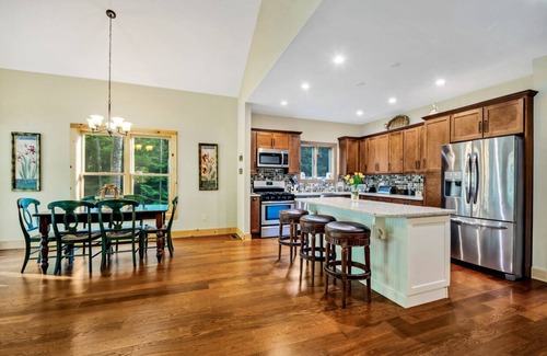 Diamond Point House | Secluded retreat. Great for families. Walk to Trout lake. High Speed Internet.