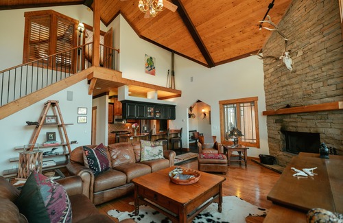 Placerville House | Secluded Rocky Mountain Retreat Near Telluride and Ouray