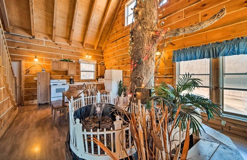 Bellevue Cabin | Secluded Spragueville Cabin by ATV Trails & River!