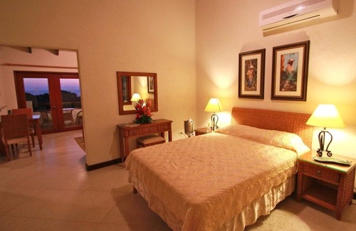 Maynards Hotel | Secluded Tropical Hotel with Shuttle to Historical Speightstown