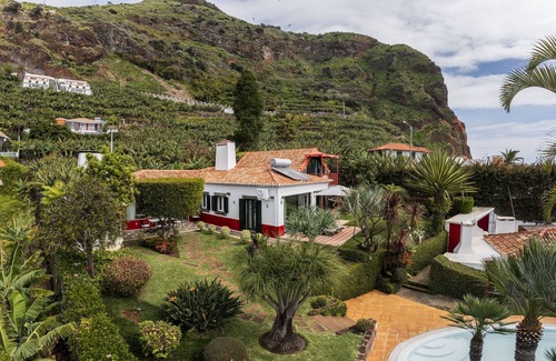 Arco da Calheta Villa | Secluded Villa In Tropical Garden | Villa Mar I