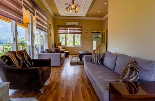 Manavgat Villa | Secluded Villa with on Mountainside in Antalya